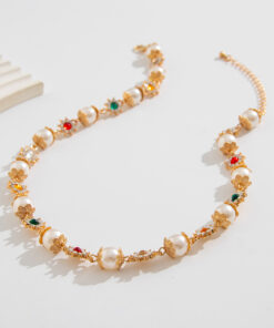 Daisy Pearl Necklace – Vintage-Inspired Gold-Plated Floral Chain | Elegant Coquette & Old Money Jewelry